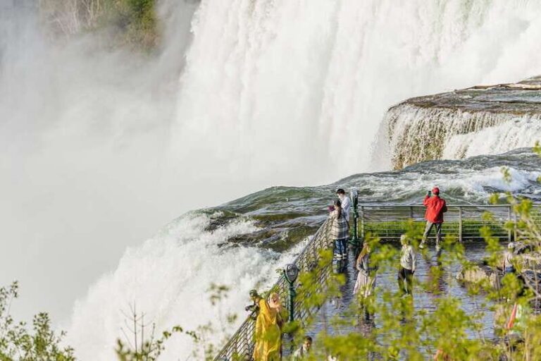 From New York City: Niagara Falls One Day Tour - An In-Depth Look at the Niagara Falls Day Trip from NYC