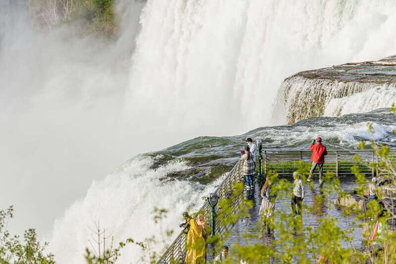 From New York City: Niagara Falls One Day Tour - An In-Depth Look at the Niagara Falls Day Trip from NYC