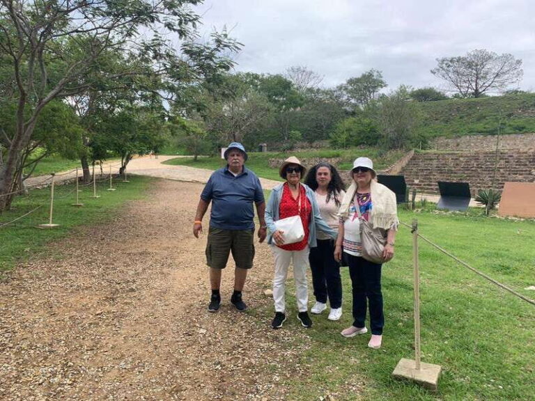 From Oaxaca: Monte Albán and Art Craft Towns Day Trip - Tasting Authentic Oaxacan Cuisine