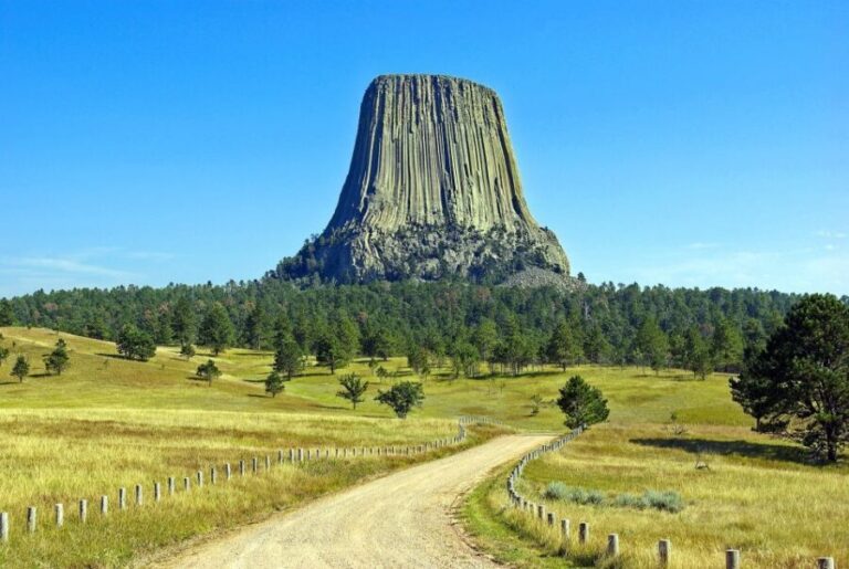From Rapid City: Private Devils Tower Tour and Hike - The Experience of the Hike
