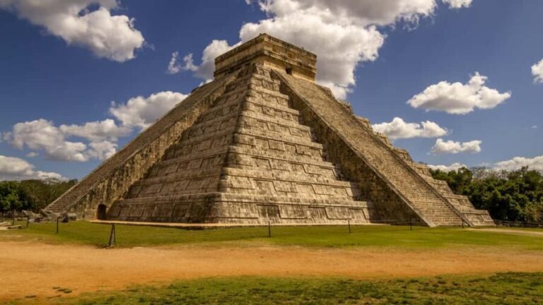 From Riviera Maya: Chichén Itzá, Cenote, Valladolid, and buffet lunch - What Does the Price Cover?