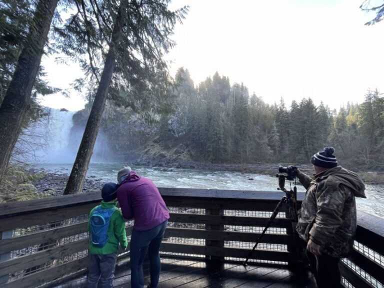 From Seattle: Snoqualmie Falls and Wineries Tour w/ Transfer - Comfort and Convenience: What to Expect