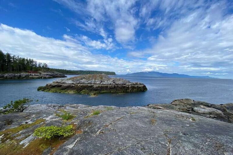 From Sechelt or Langdale: Sunshine Coast Tour and Hike - What the Tour Includes and Excludes