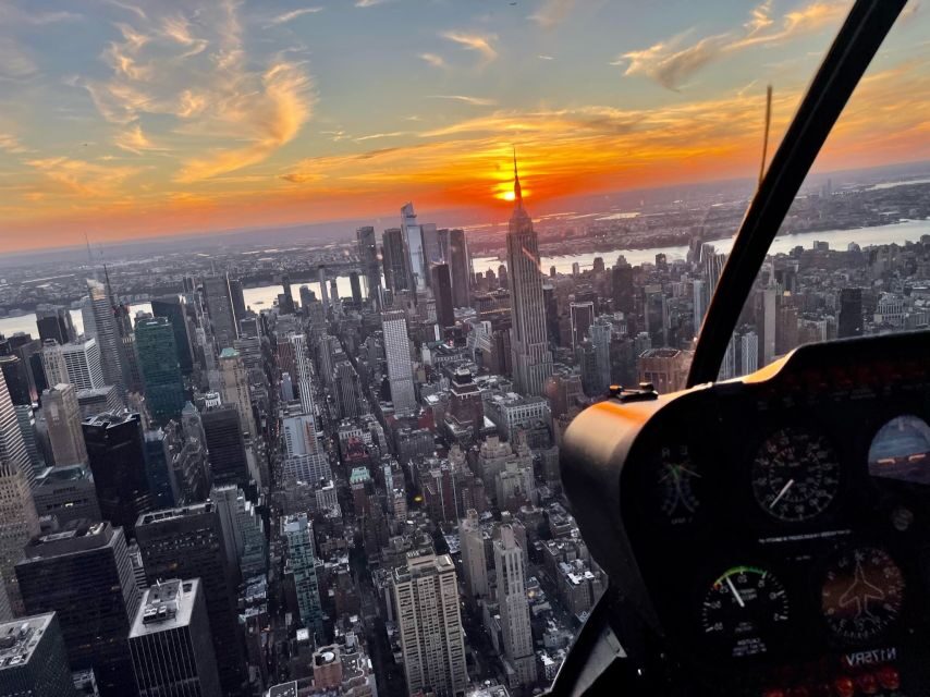 From Westchester: New York City Scenic Helicopter Tour