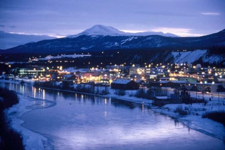 From Whitehorse:4-Day Aurora Viewing Tour with Accommodation - What Makes This Tour Valuable?