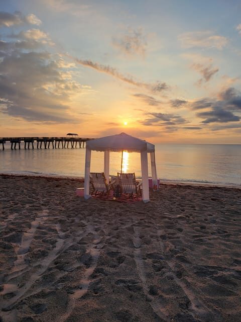 Ft Lauderdale: Private Beach Day Cabana with Amenities - What the Reviews Say