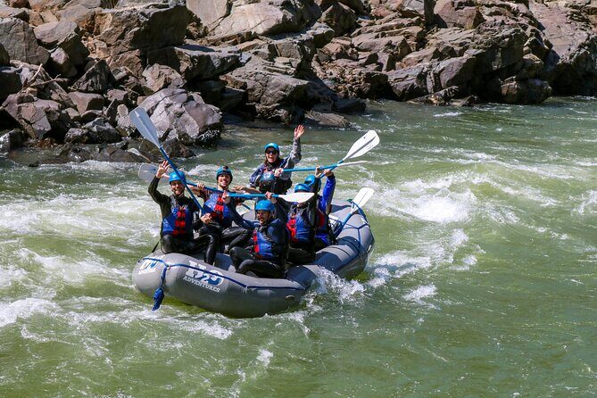 Full-Day 21 Mile Whitewater Rafting Trip on South Fork from Lotus (Class 2-3) - The Guides and Their Role