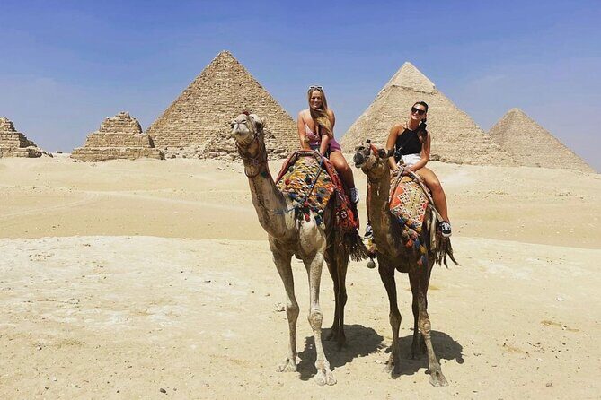 Full Day All Inclusive Private Tour to Giza Pyramids with Lunch - The Giza Pyramids and Sphinx: A Majestic First Stop