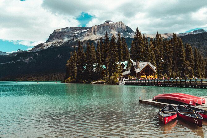 Full Day Banff Lakes and Gondola Tour from Calgary - A Deep Dive into the Full Day Banff Lakes and Gondola Tour