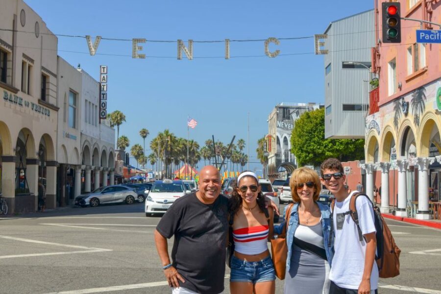 Full-Day City Tour of LA, Hollywood, Beverly Hills & Beaches