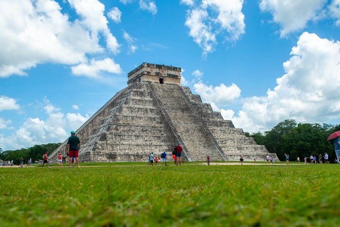Full-Day Guided Tour to Chichén Itzá Archaeological Site - A Visit to Valladolid: Mexicos Magical Town