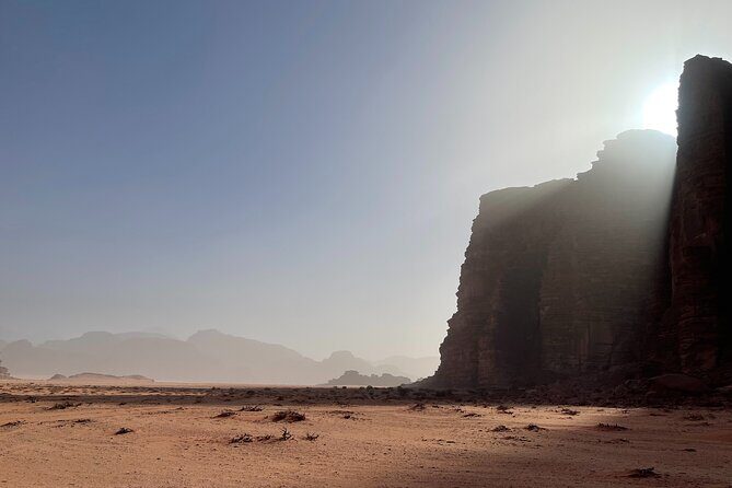 Full-Day Hiking in Wadi Rum's Desert with Lunch - The Middle of the Day: Lunch & Relaxation