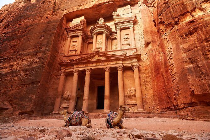 Full Day Petra Tour from Amman - Arrival and Entrance: Walking or Riding?