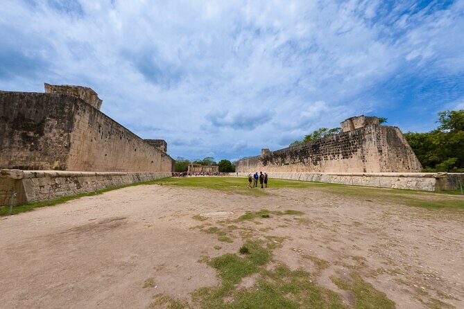 Full Day Private Tour to Chichen Itza Early Access with 2 Cenotes - Price and Value Analysis