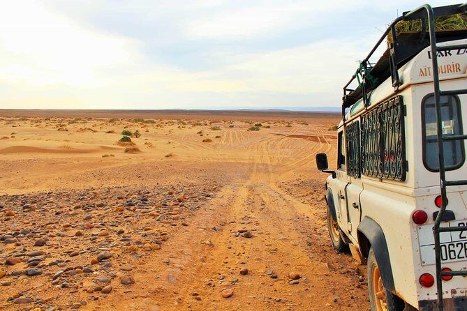 Full-Day Safari Small Desert With Lunch - Transportation and Group Size – How You’ll Travel