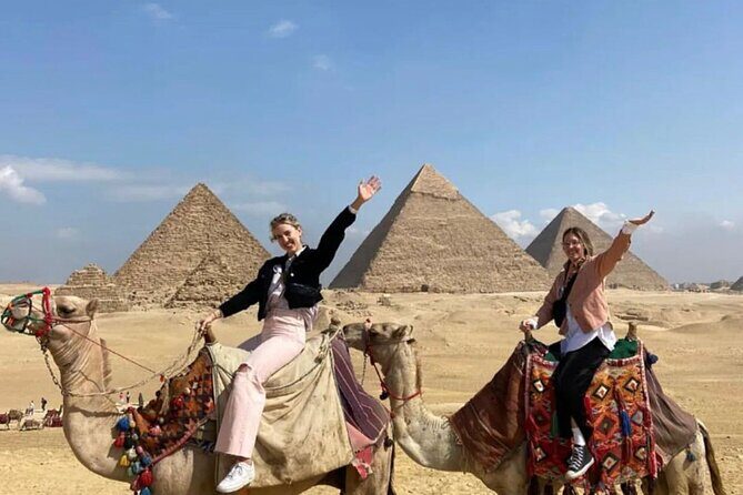 Full-Day Tour to Giza Pyramids, Egyptian Museum & Khan Al-Khalili - Khan Al-Khalili: The Heartbeat of Cairo’s Market Scene