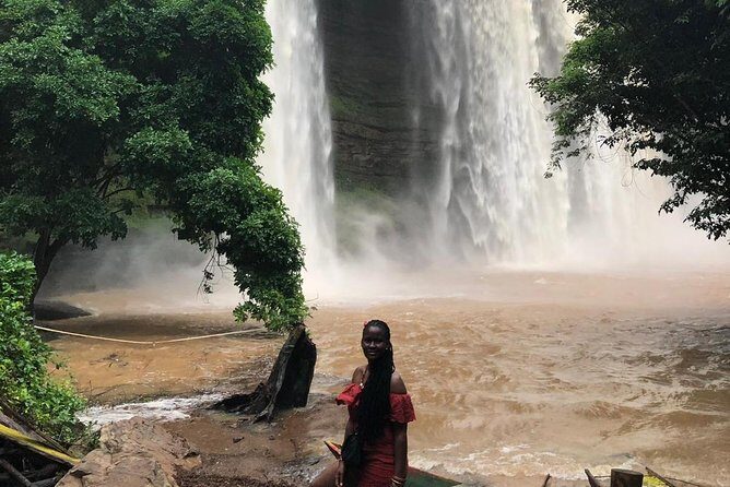 Ghana Eastern Explorer - Boti Falls, Aburi Gardens & Tetther Quarshie Cocoa Farm - Boti Falls: Twin Waterfalls of Enchantment