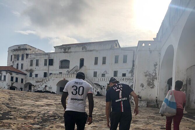 Ghana Private Historic Tour through Castles and Nature - Detailed Breakdown of the Itinerary