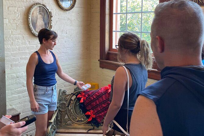 Ghosts in the City: Pensacola Haunted Walking Tour - The Experience: What It Feels Like