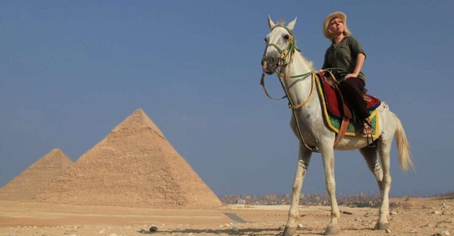 Giza: Arabian Horse Tour Around the Giza Pyramids - Authentic Perspectives from Travelers
