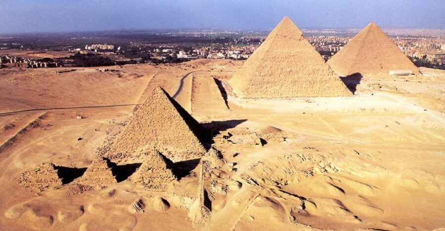 Giza Pyramids and Egyptian Museum - The Valley Temple and the Sphinx: Closer Looks at Iconic Symbols