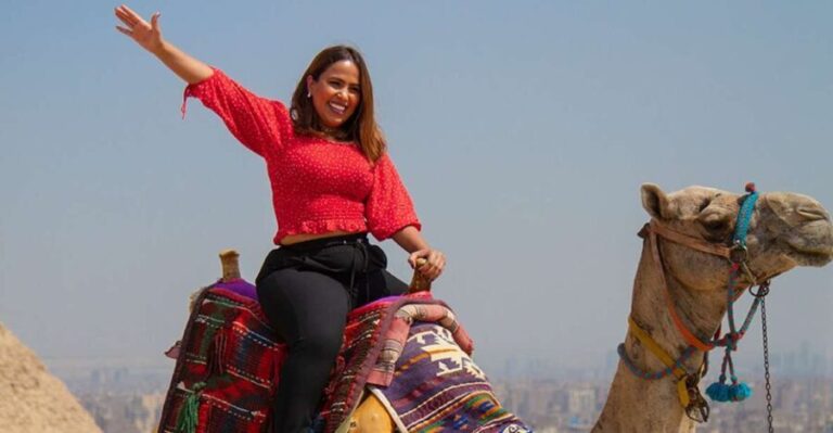 Giza: Pyramids at Sunset Guided Camel Tour - Practical Tips for Travelers