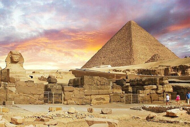 Giza Pyramids Sphinx and Egyptian Museum with Lunch Private Tour - Who Will Love This Tour?