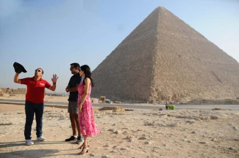 Giza pyramids, Sphinx and Great Pyramid Tour with Lunch - The Sum Up