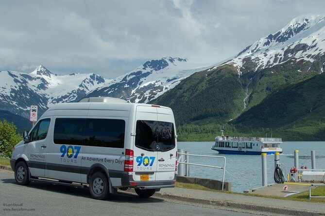 Glaciers and Wildlife: Super Scenic Day Tour from Anchorage - Alaska Wildlife Conservation Center: An Up-Close Animal Experience