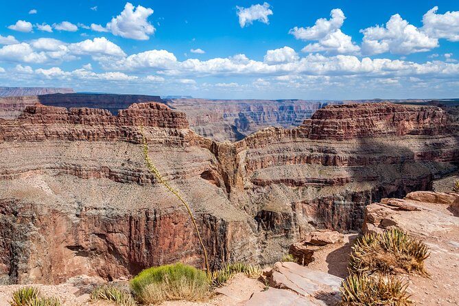 Grand Canyon West plus Hoover Dam VIP Day Tour from Las Vegas - The Guides: Knowledgeable and Personable