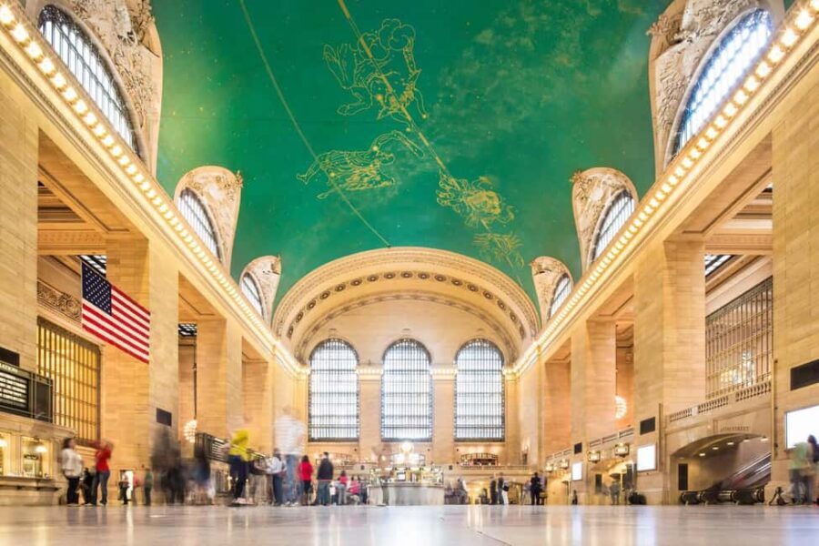Grand Central Terminal Guided Tour & Optional SUMMIT Access - An Authentic Look at Grand Central’s Secrets