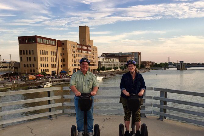 Green Bay Sunset Segway Tour on the Fox River w/ Private Option - FAQ