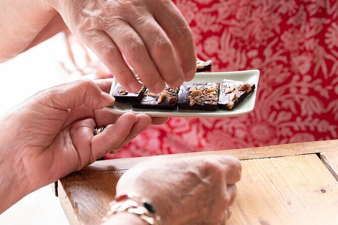 Guided Chocolate Tasting Session in Rockland - What to Expect During the Tour