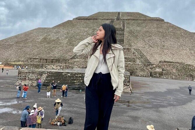 Guided Tour in the Pyramids of Teotihuacan with Breakfast - Exploring the Pyramids with a Knowledgeable Guide