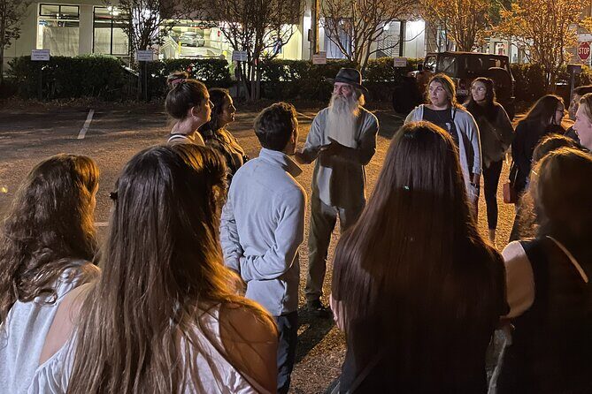 Guided Walking Ghost Tour in Charleston - The Added Value: Art Gallery and Historic House