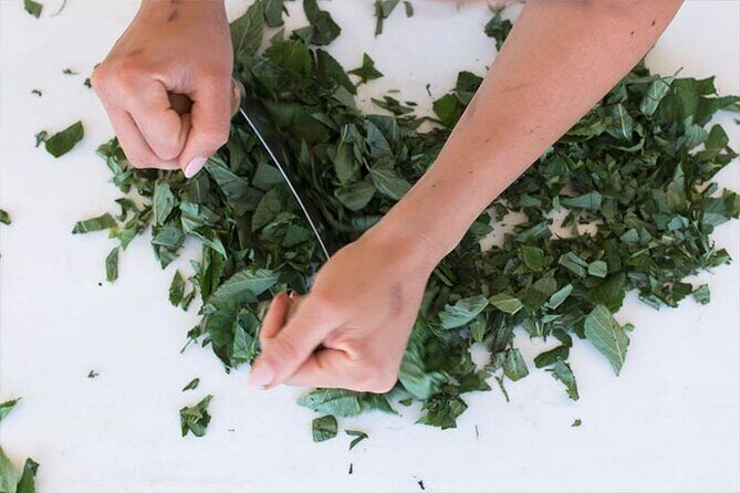 Half Day Cooking Class Experience with Amman Panoramic Tour - The Flavorful Details