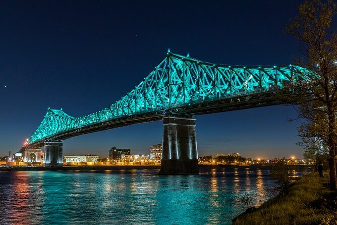 Half Day Private Tour In Montreal With A Local - The Experience and Practical Details
