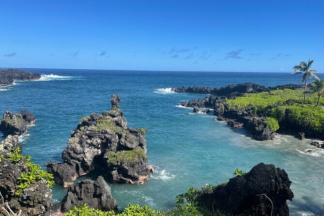 Hana Private Road Tour up to13 passengers - What the Reviews Say