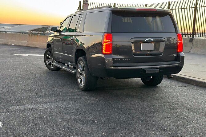 Hartford Bradley Airport (BDL) to Hartford City - Arrival Private Transfer