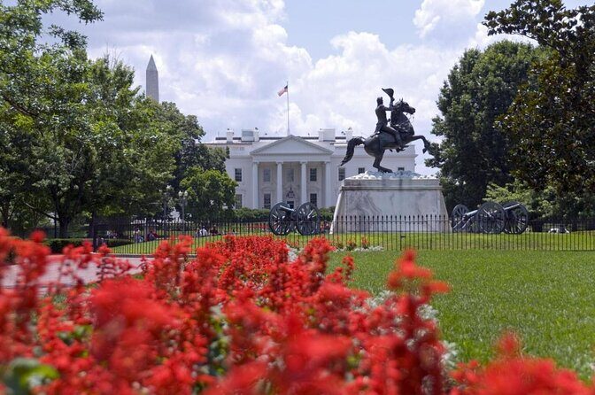 Haunted Washington D.C. Booze and Boos Ghost Walking Tour - Lafayette Square and the White House: The First Two Stops