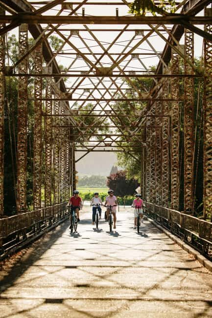 Healdsburg: Guided Electric Bike Wine Tour with Winery Stops - Practical Details and Logistics