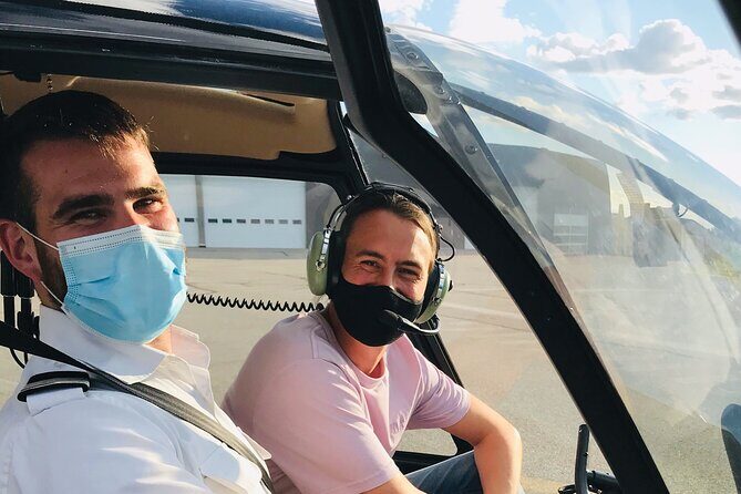 Helicopter Tour Over Montreal - The Experience on Board