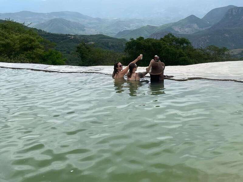 Hierve el agua: recorrido cultural y gastronómico - Visiting Teotitlán del Valle: Weaving, Dyes, and Artistry