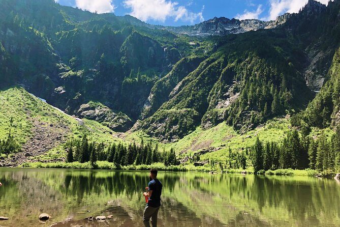 Hike the Gorgeous Trails in Washington - The Value of Guided Hikes in Washington