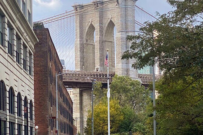 Historic Brooklyn Heights and Trendy Dumbo - Authentic Experience and Practical Details