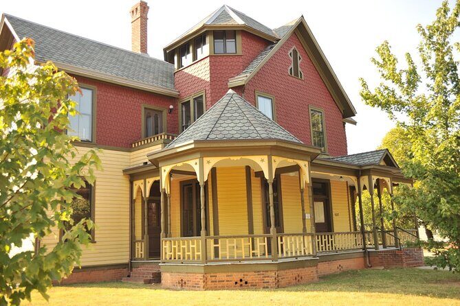 Historic Oakwood: History & Architecture Tour - What We Love & What to Keep in Mind