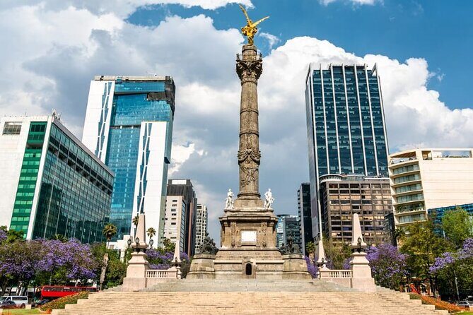Historical Center of the CDMX on foot - Palacio Nacional and the Metropolitan Cathedral