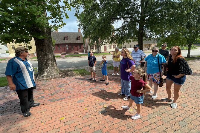 History of Slavery Tour in Williamsburg - The Meeting and Finish