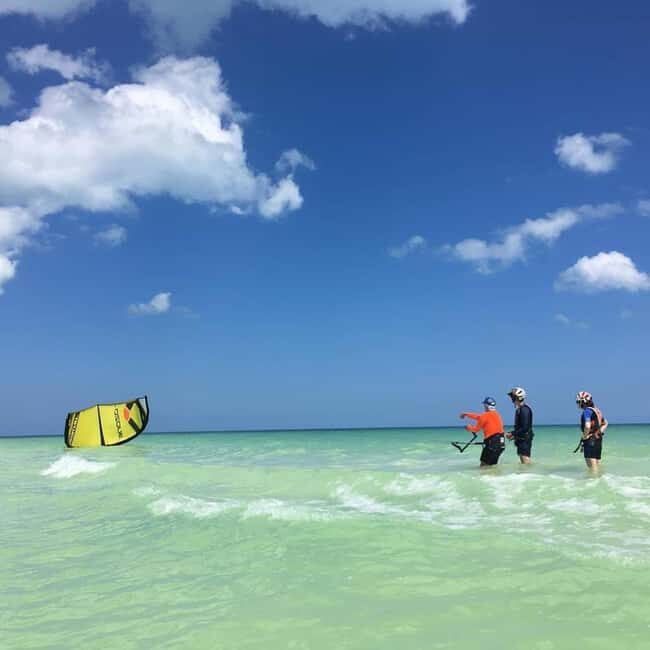 Holbox: Kitesurfing Lessons Discovery Course (2 hours) - An In-Depth Look at the Holbox Kitesurfing Discovery Course