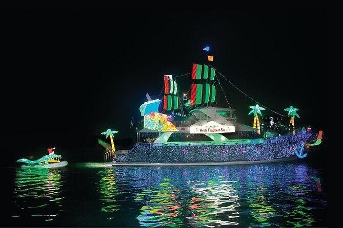 Holiday Lights Cruise Throughout Luxurious Newport Beach Harbor - Overview of the Experience